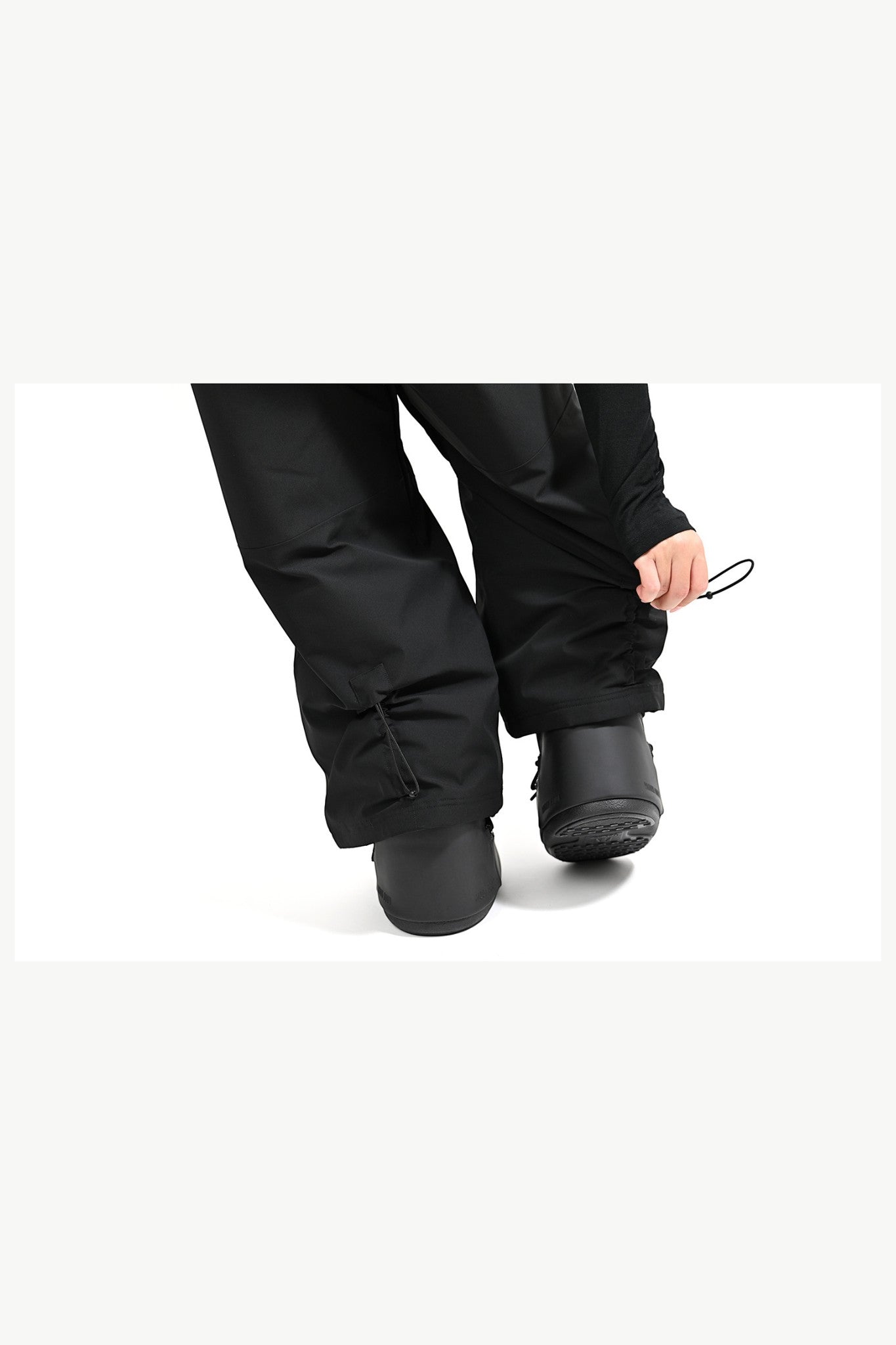 Snow by Clo Jessica petite waterproof ski pants in black with adjustable hem drawcord detail